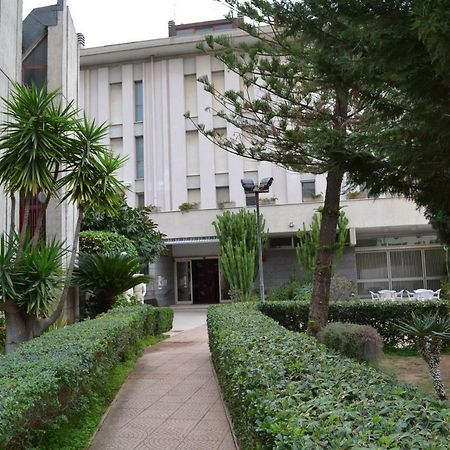 Centro Giovanile Padre Minozzi Policoro Exterior foto