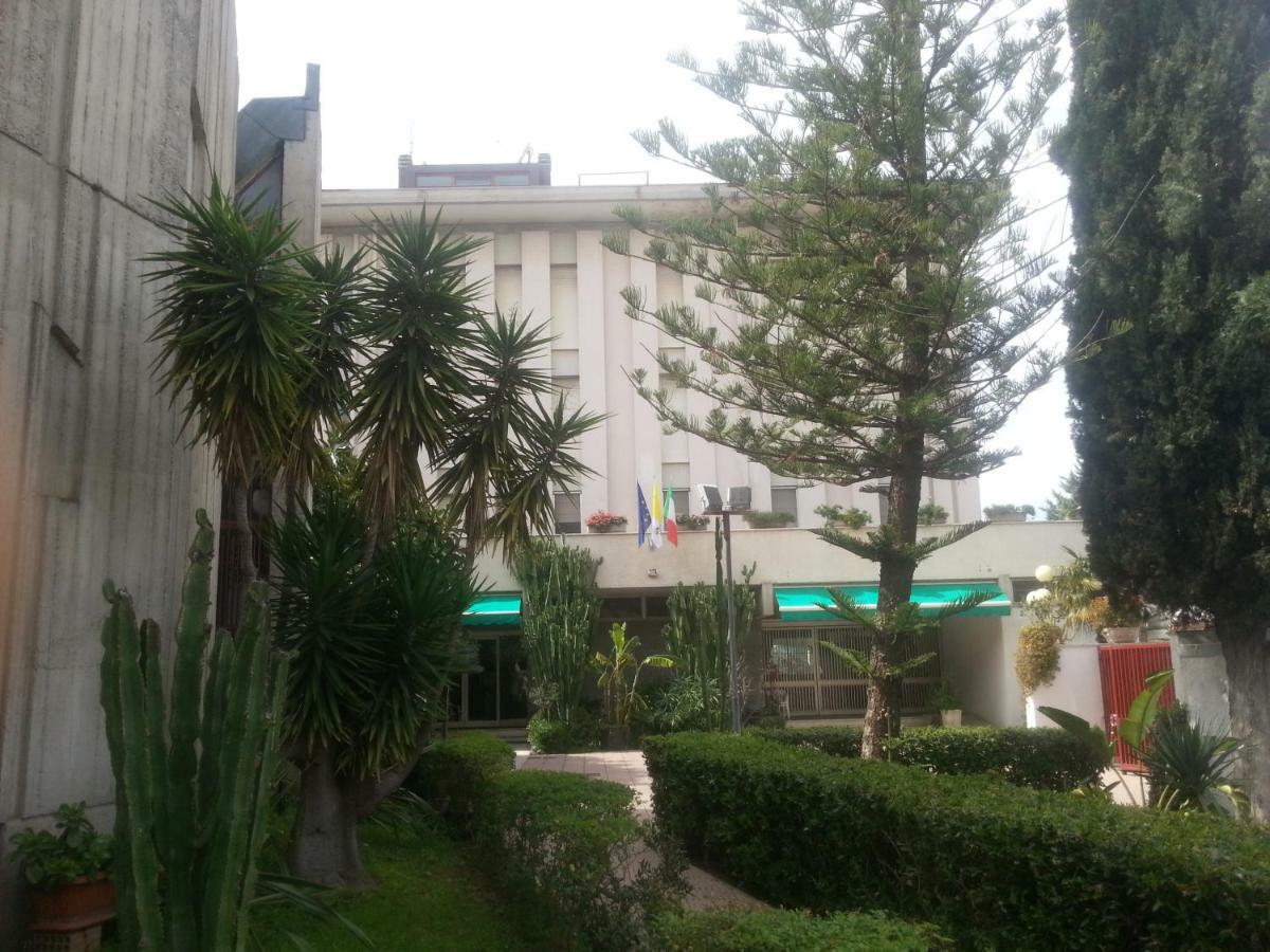 Centro Giovanile Padre Minozzi Policoro Exterior foto